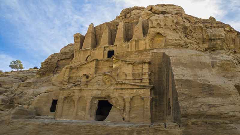 04 - Jordania - Petra - tumba de los Obeliscos y tumba del Triclinio